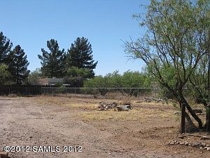 2nd image of 4582 S San Pedro Ave