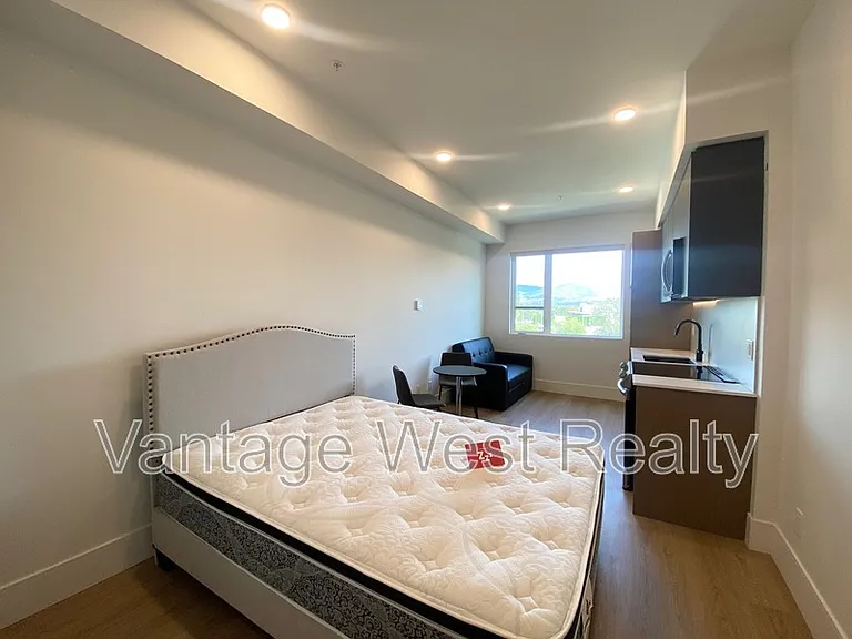 720 Klo Rd #503 — Photo 9