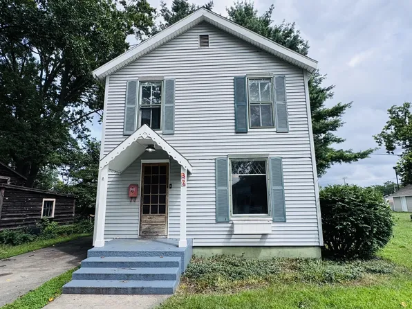 37 N Lincoln Ave, Niles, MI 49120