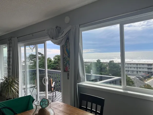 (undisclosed Address), Lincoln City, OR 97367