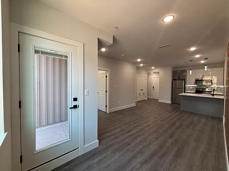 1108 W Dauphin St #5B — Photo 3