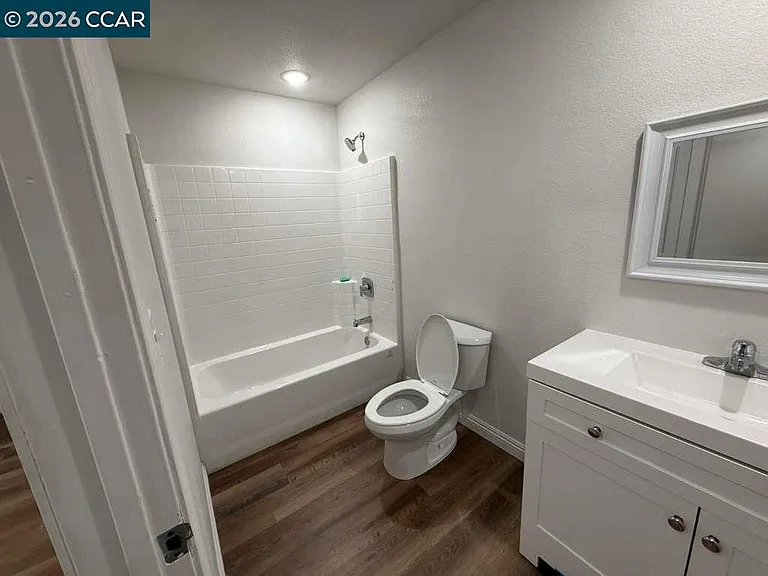 3232 Sanguinetti Ln #B — Photo 11