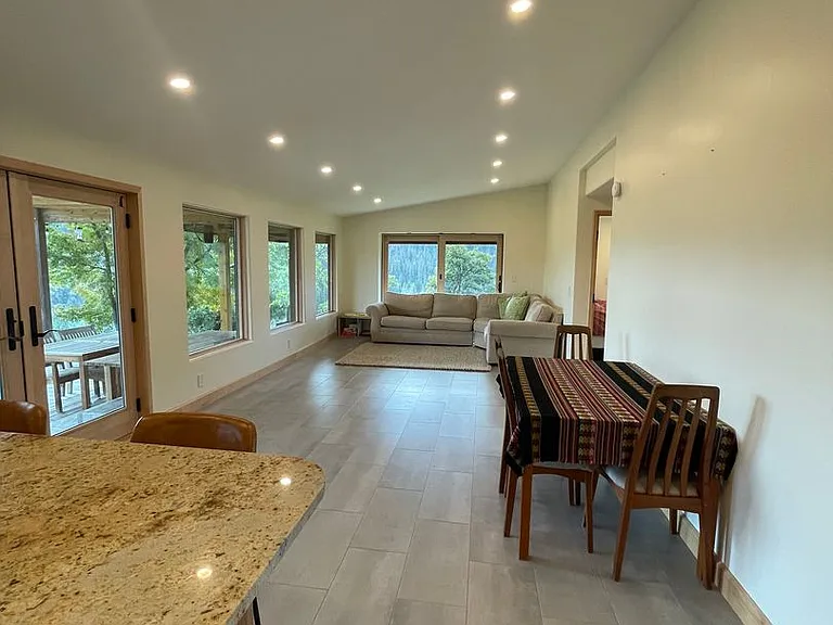 2103 Little Applegate Rd — Photo 34