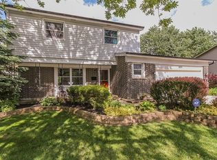 601 Fairview Ln, Schaumburg, IL