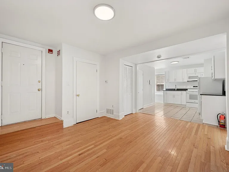 3655 Indian Queen Ln #2 — Photo 4