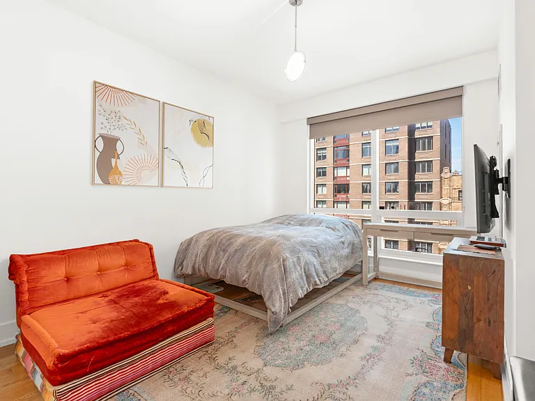 350 W 42nd St #19ED — Photo 6