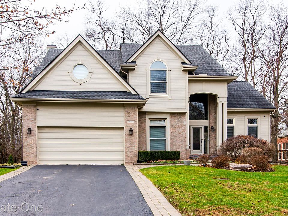 1st image of 4737 Woodbine Cir