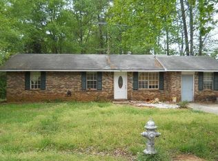 206 Lakeview Dr, Stockbridge, GA 30281