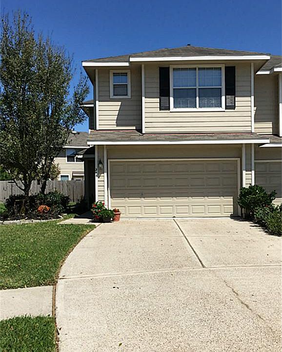 1st image of 346 Capella Oaks Ln