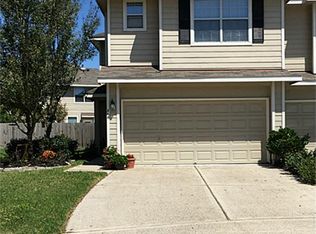 346 Capella Oaks Ln, Dickinson, TX 77539