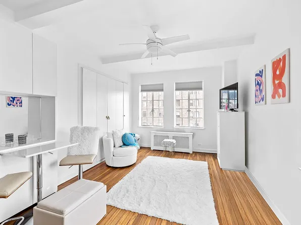 25 Tudor City Pl APT 1101, Manhattan, NY 10017