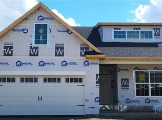 2423 Cross Ridge Rd, Perrysburg, OH 43551