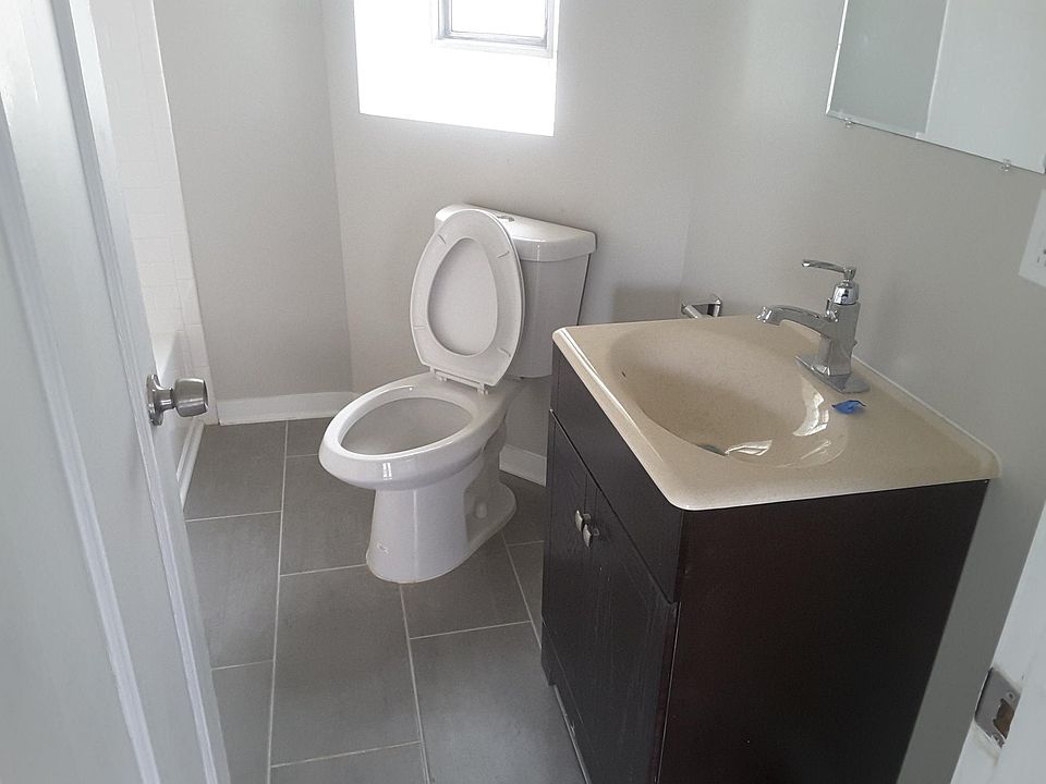 1st image of 9625 S Forest Ave #2