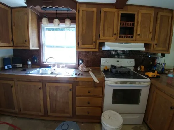 19 Gagne Dr, Swanton, VT 05488