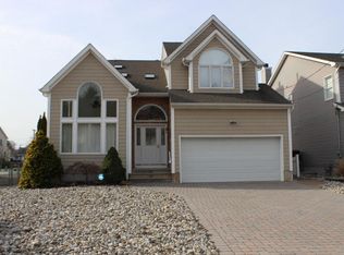 182 Royal Dr, Brick, NJ 08723