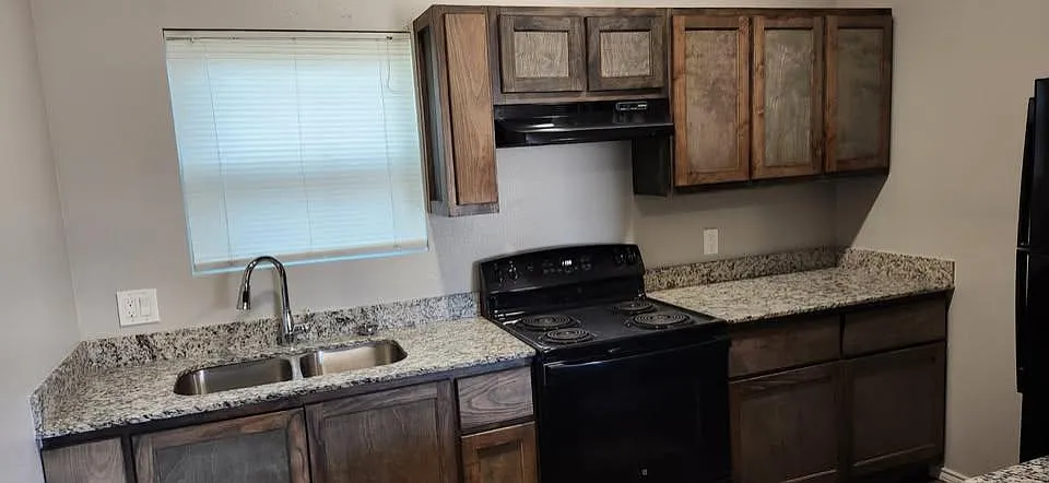845 S Main Street - 101 — Photo 3