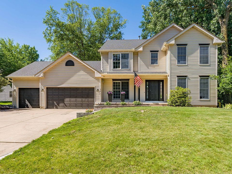 1st image of 76 Kennelworth Cir