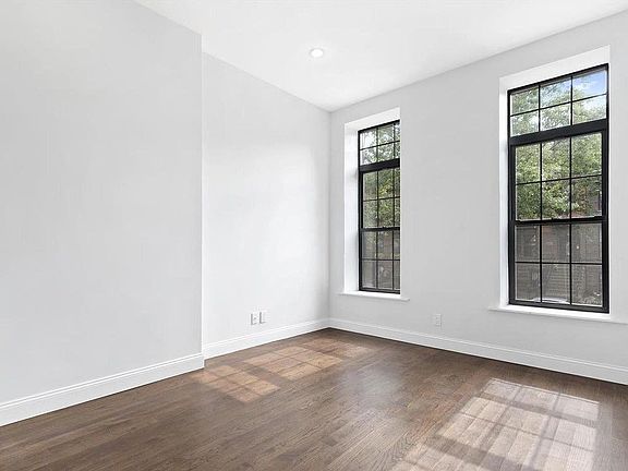 4th image of 703 Greene Ave #4AA