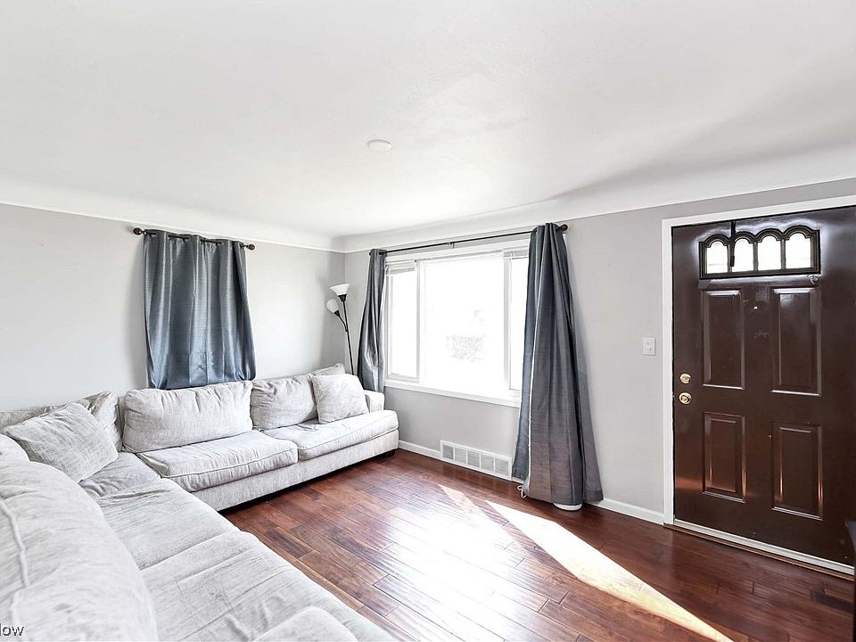 3183 Walter Rd, North Olmsted, OH 44070 Zillow