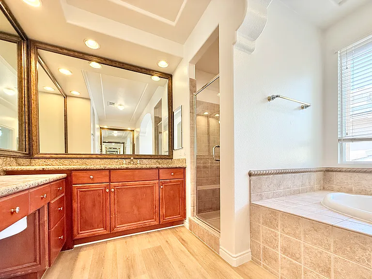 13835 Kerry Ln — Photo 15