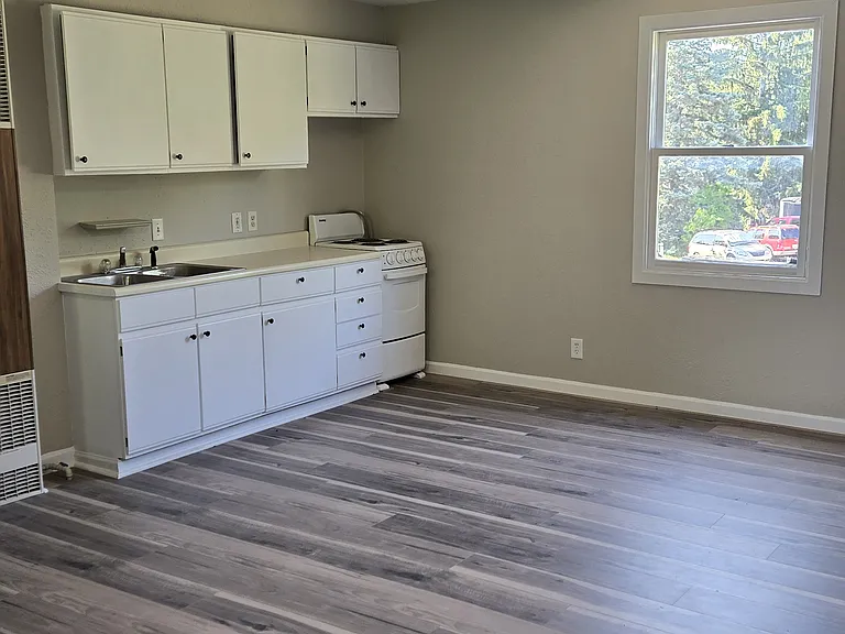 5015 Highland Dr — Photo 33