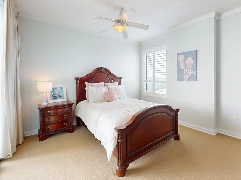 2060 Beach Blvd #701 — Photo 16