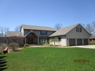 13420 Lakebrook Dr, Fenton, MI 48430