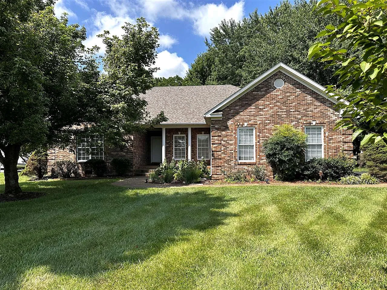403 Cambridge Grove Cir photo 1