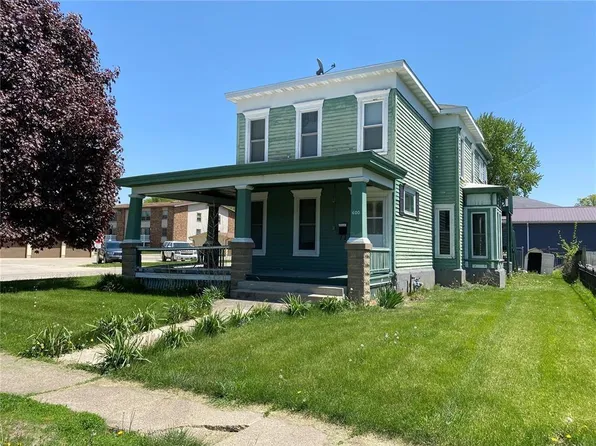 600 Commercial St, La Porte City, IA 50651