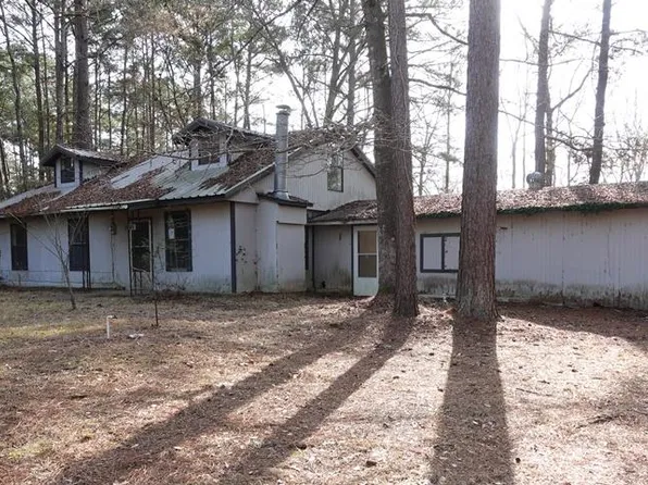 191 County Road 5598, Etoile, TX 75944