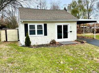 165 Grove Ave, Warwick, RI 02889