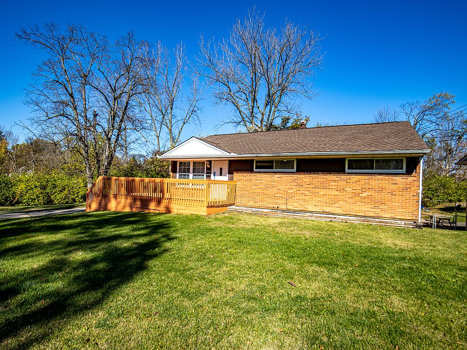 1st image of 2840 Royal Glen Dr