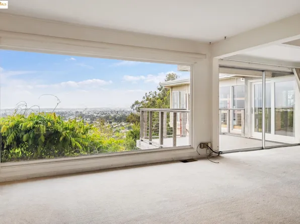 2831 Steinmetz Way, Oakland, CA 94602