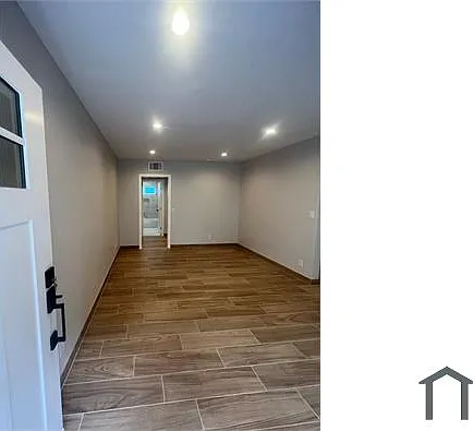 13425 Vanowen St #1 — Photo 10