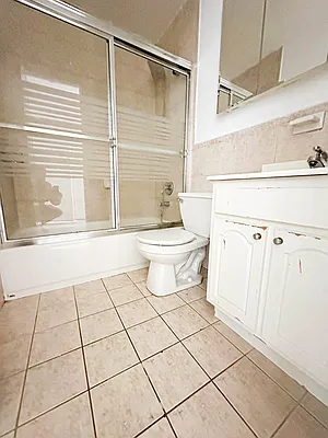 Rented by Showcase Realty | media 6