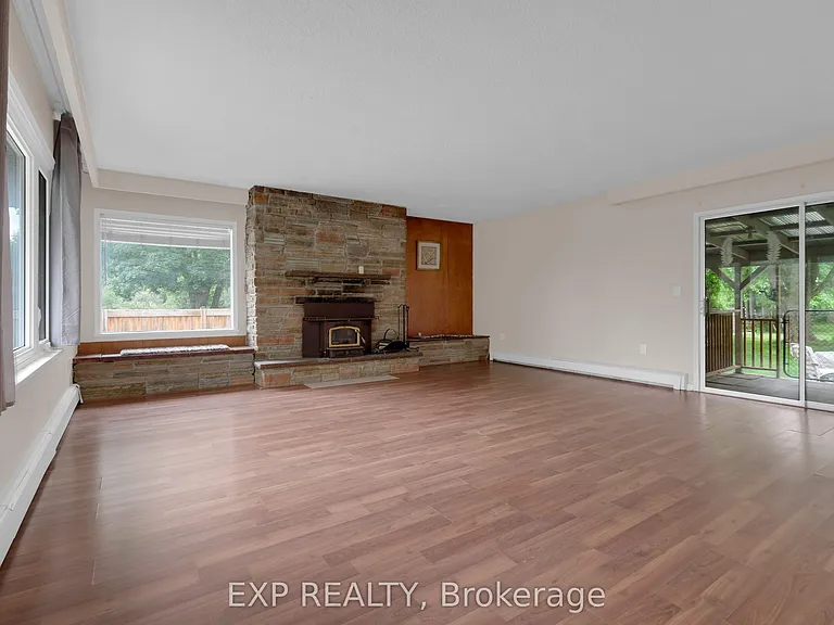 5373 Aurora Rd — Photo 5