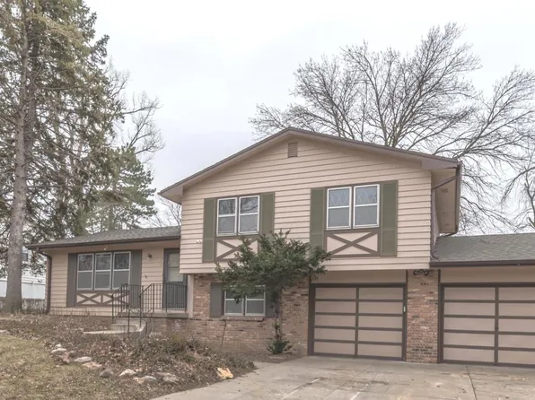 1705 Gregg Rd, Bellevue, NE 68005