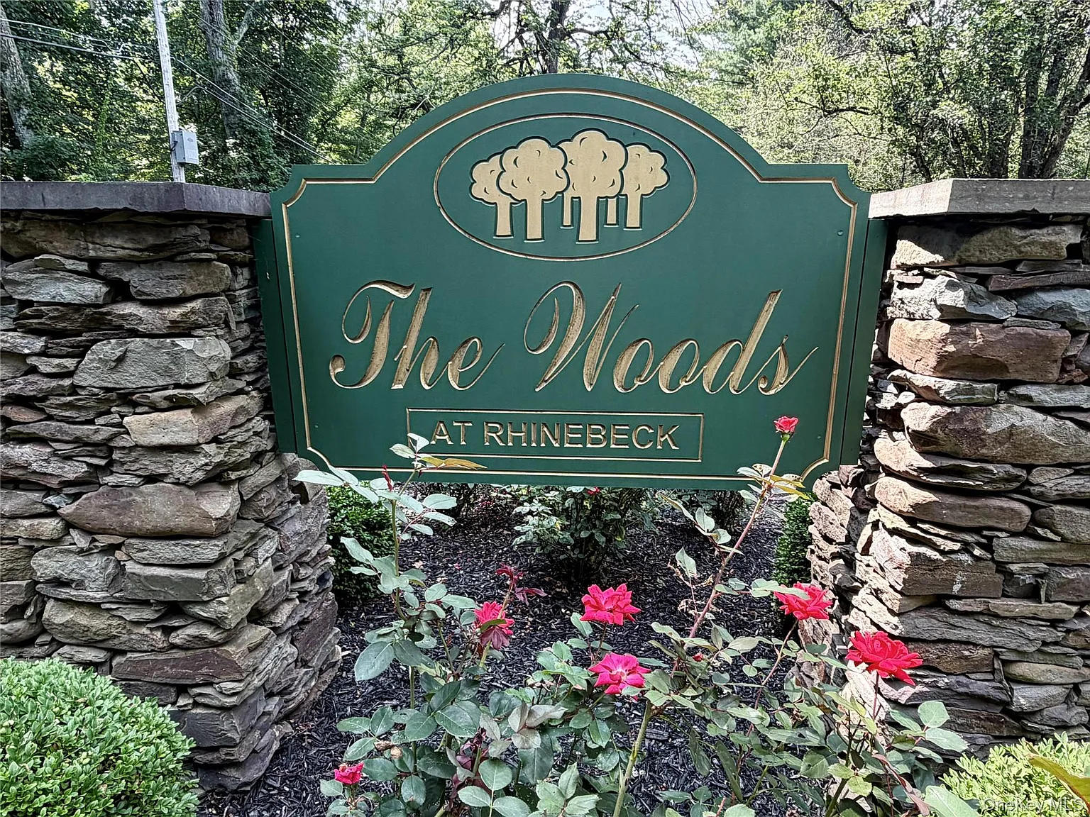 2 bed, 2.5 bath, 1472 sqft, $3,000 — Photo 2