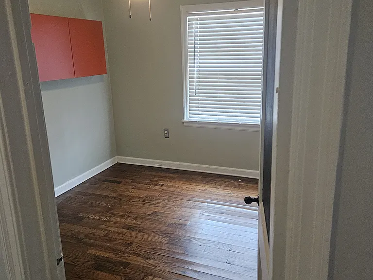 1003 W Berry Ave — Photo 7