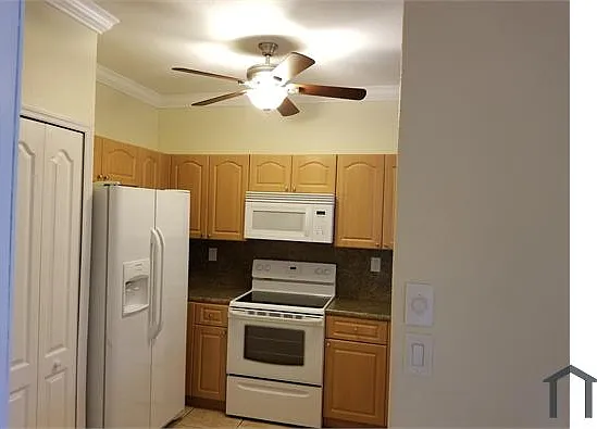 3 bed, 1182 sqft, $2,350 — Photo 4