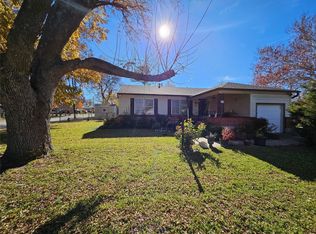 2758 Mayhew Dr, Dallas, TX 75228