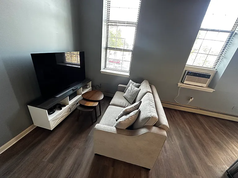 156 Front St #207 — Photo 6
