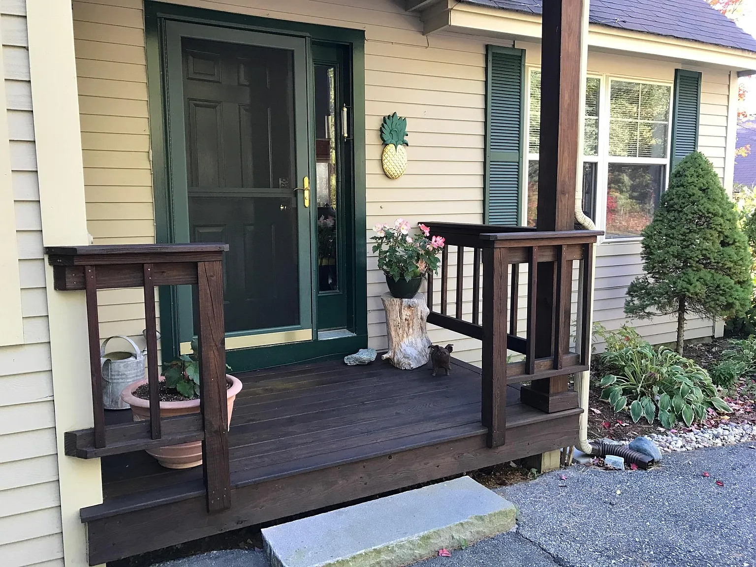 4 bed, 2.5 bath, 2950 sqft, $4,000 — Photo 4