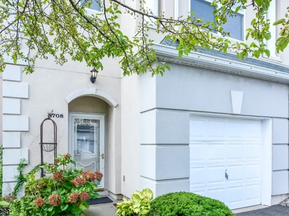8708 Brittany Dr, Wayne, NJ 07470