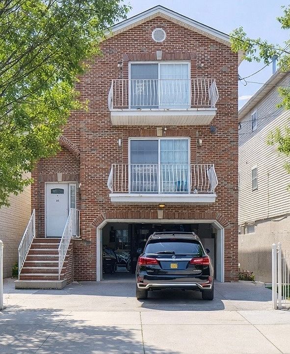 1st image of 28 Branford St