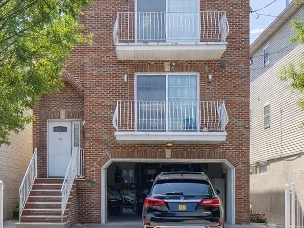 28 Branford St