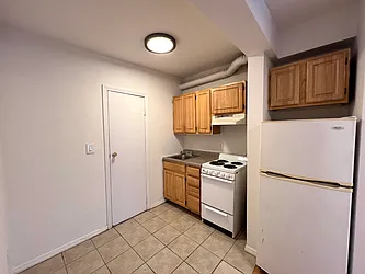 Rented by KNOCKKNOCK LLC