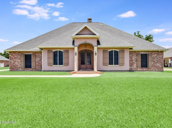605 Terrell Ct, New Iberia, LA 70563
