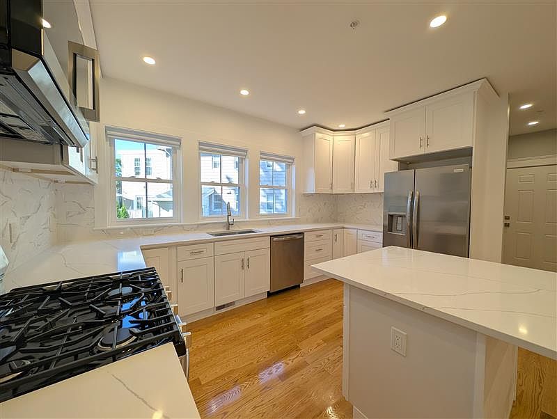 1st image of 86 Orchard St #A