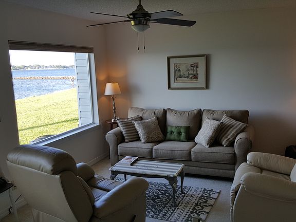 Recliners & Queen sofa bed.